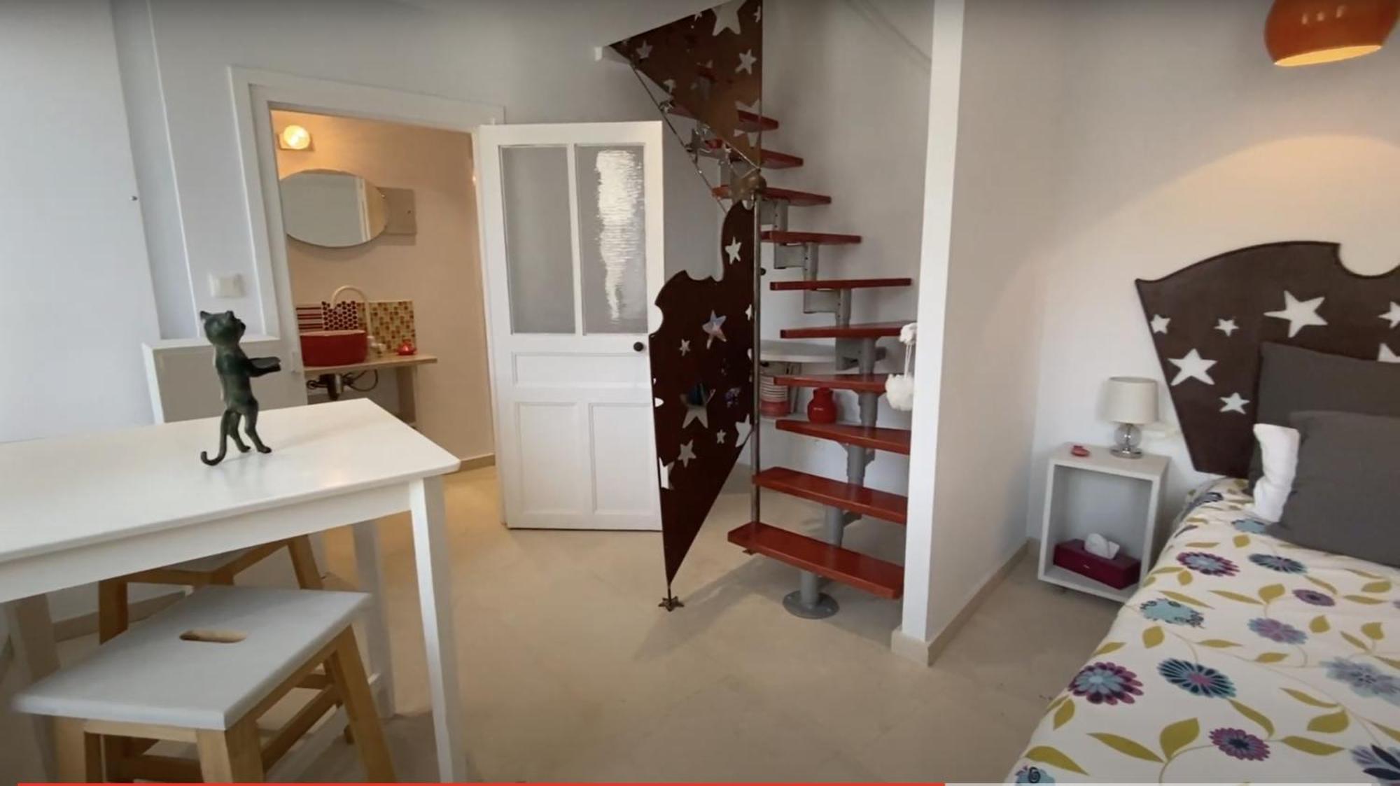 48 Urban Suites Dun-le-Palestel 部屋 写真