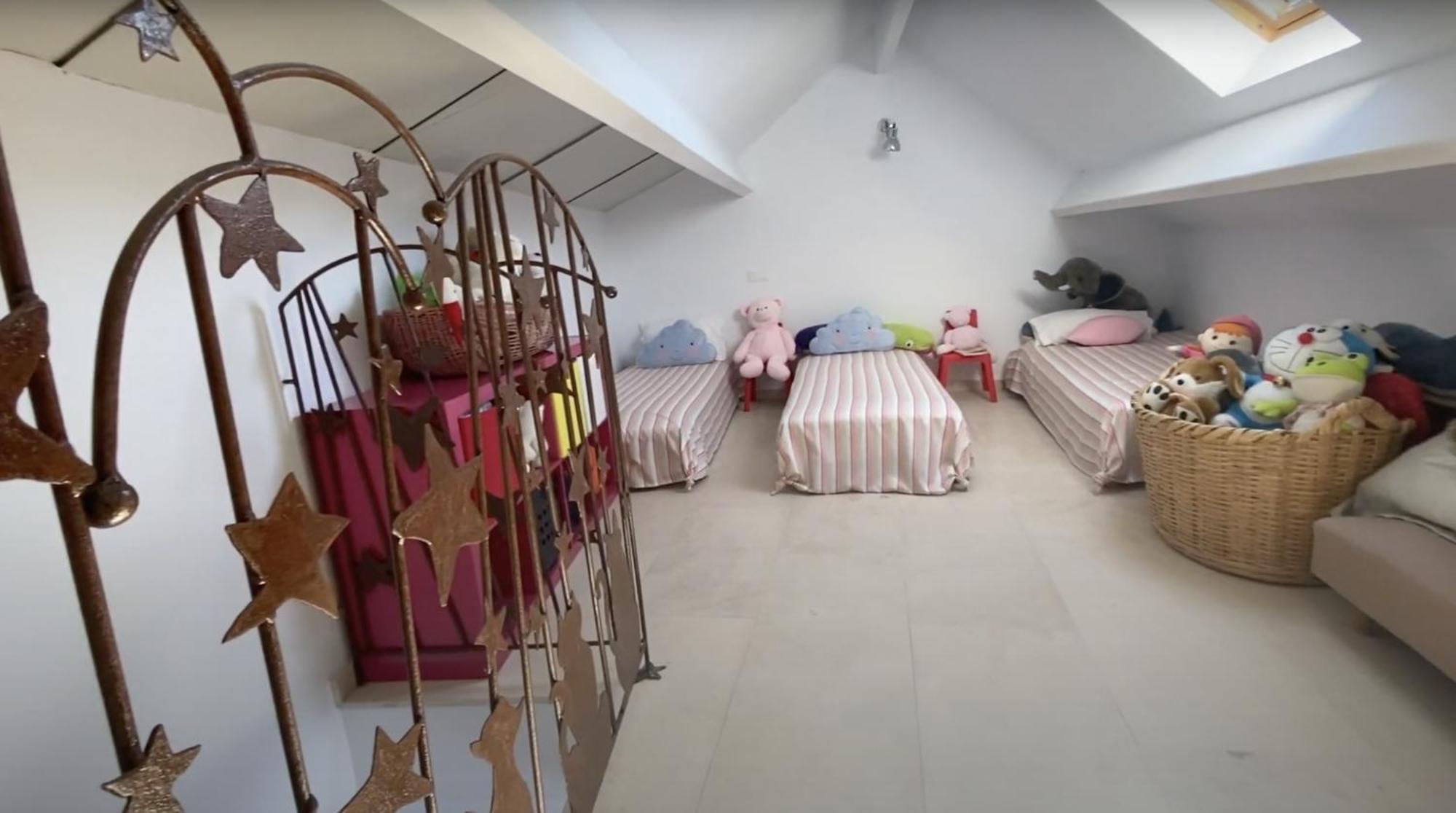 48 Urban Suites Dun-le-Palestel 部屋 写真