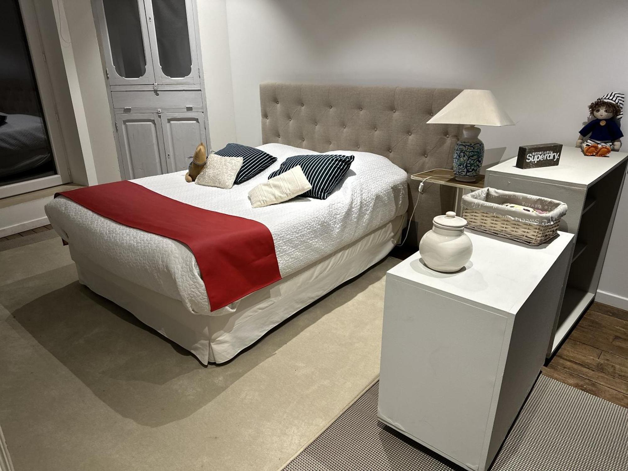 48 Urban Suites Dun-le-Palestel 部屋 写真
